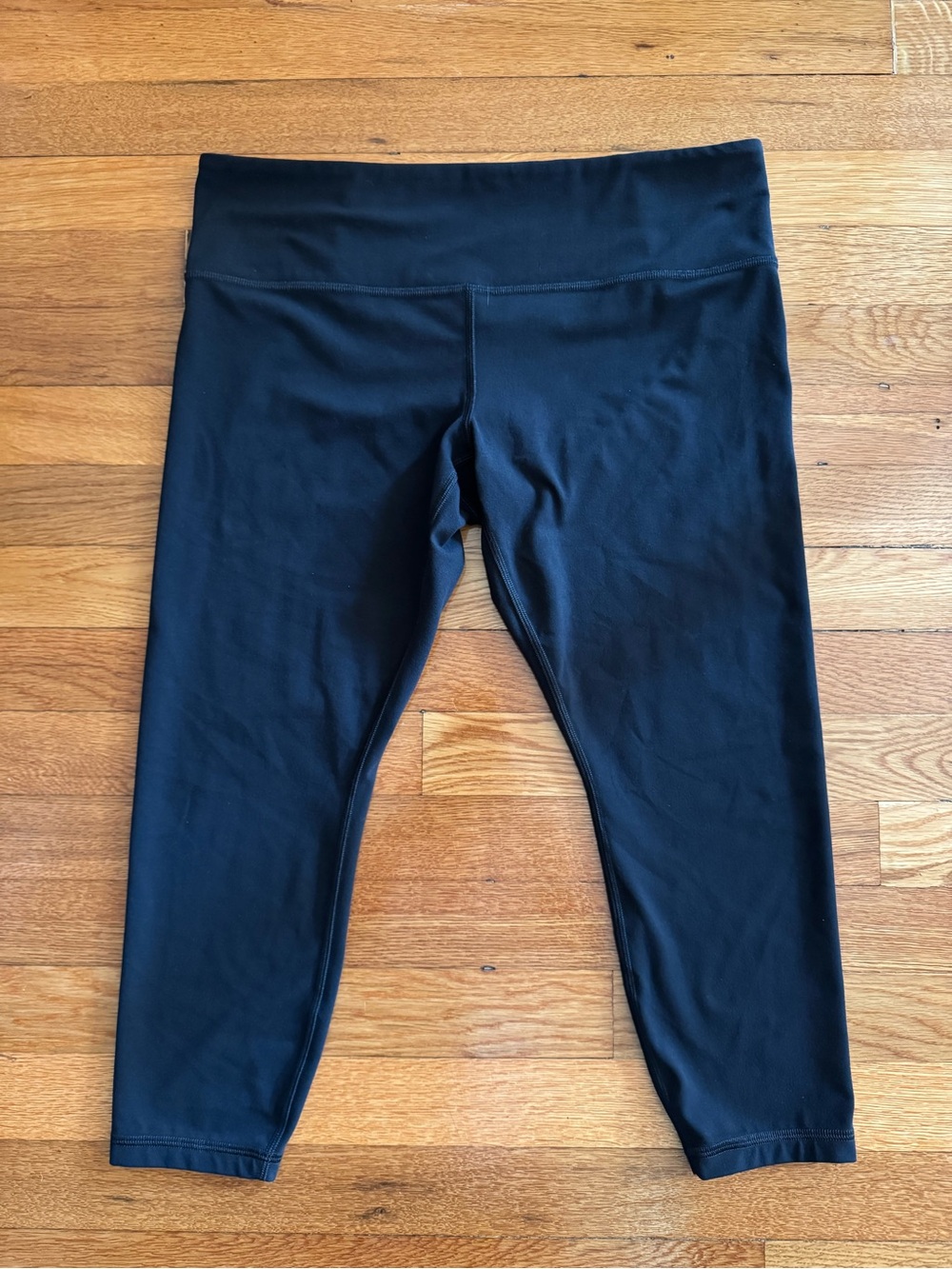 Athleta Elation Mid Rise 7/8 Legging Size Large Petite in Black